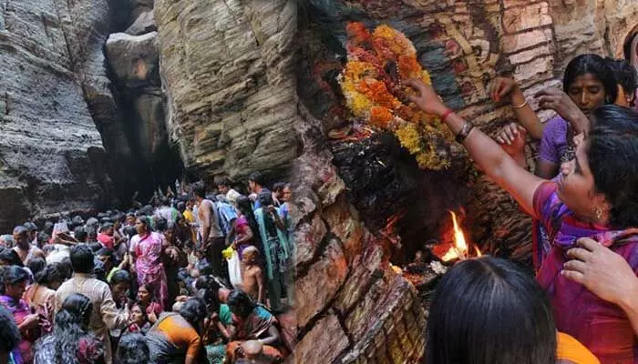 Tirumala: ఏప్రిల్ 6న ఇక్కడ స్నానమాచరిస్తే ఏం జరుగుతుందో తెలుసా? Tirumala: ఏప్రిల్ 6న ఇక్కడ స్నానమాచరిస్తే ఏం జరుగుతుందో తెలుసా?