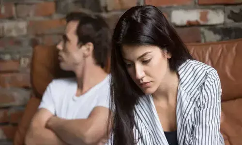 హనీమూన్ కు నేనూ వస్తా.. పట్టుబట్టిన అత్త..