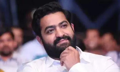 అందరికంటే ముందే ఎన్టీఆర్ అమెరికా నుంచి ఎందుకు వచ్చాడో తెలుసా?