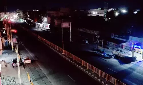 విద్యుత్​చౌర్యం.. అందకారంలో పరిగి...