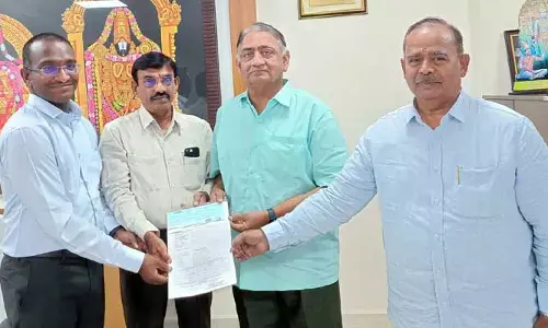 Tirumala: ఎస్వీబీసీకి రూ.11 లక్షల విరాళం