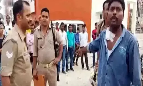 అమ్మో.. నన్ను ఎన్ కౌంటర్ చేస్తారు..? ఆస్పత్రికి వెళ్లే ఖైదీ ఆందోళన (వీడియో)