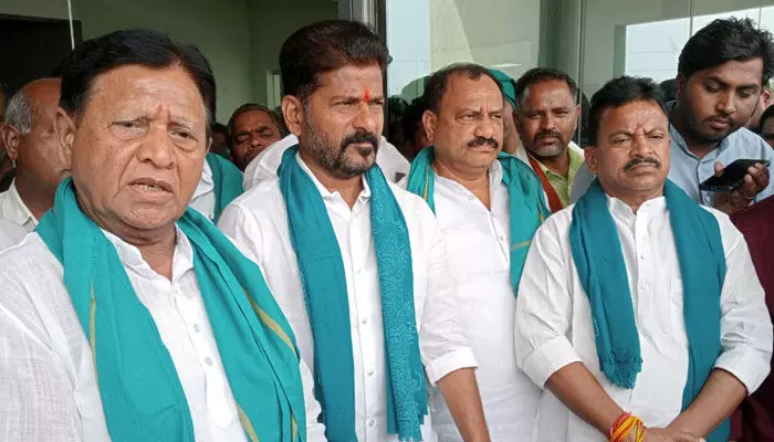 వాటాలివ్వాలని ఎమ్మెల్యే జీవన్ రెడ్డి బెదిరింపులు : రేవంత్ రెడ్డి వాటాలివ్వాలని ఎమ్మెల్యే జీవన్ రెడ్డి బెదిరింపులు : రేవంత్ రెడ్డి