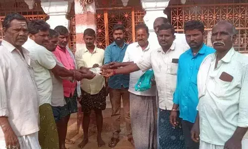 వీధి నాటకానికి రూ. 10 వేల ప్రోత్సాహక సహాయం అందించిన సతీష్ మాదిగ