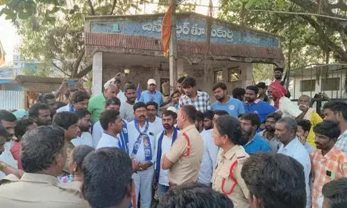 బీఎస్పీ, బీఆర్ఎస్ నేతల మధ్య ఘర్షణ..