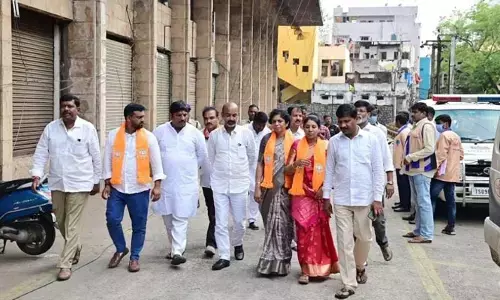 వరుస ఘటనలు కనిపించడం లేదా.. వారికి కండకావరం తలకెక్కింది : బండి సంజయ్