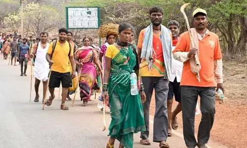 Srisalam Temple: భారీగా కన్నడ భక్తుల రద్దీ