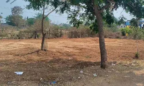ఆ స్థలంలో బస్టాండు నిర్మాణం హుళక్కేనా..