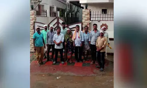 మంత్రి ఇలాకాలో రైతుల గోడు పట్టించుకోని యంత్రాంగం..