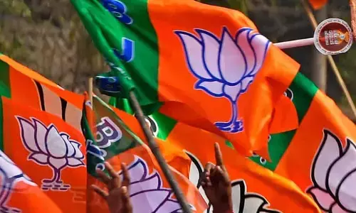 బీజేపీ జిల్లా ఇంఛార్జి పై దాడి వెనుక బీజేపీ కార్యకర్తలు..?