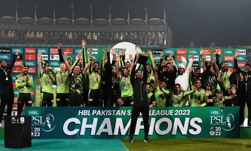 1 పరుగు తేడాతో విజయం.. వరుసగా రెండో PSL టైటిల్‌ గెలుచుకున్న జట్టు