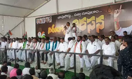 ఊసరవెల్లికి మారుపేరే సీఎం కేసీఆర్ : షబ్బీర్ అలీ