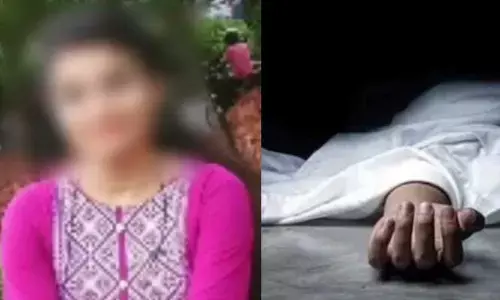 Anakapalli: నర్సీపట్నంలో యువతి ఆత్మహత్య