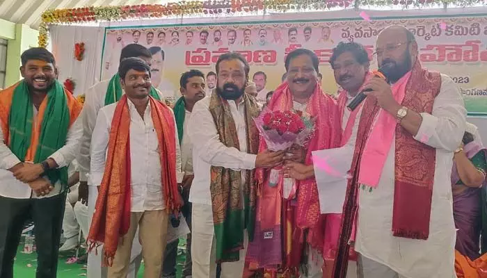జనగామ వ్యవసాయ మార్కెట్ కమిటీ ప్రమాణస్వీకారం.. జనగామ వ్యవసాయ మార్కెట్ కమిటీ ప్రమాణస్వీకారం..