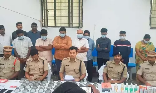 సీపీఐ మావోయిస్టు కొరియర్ల అరెస్ట్..