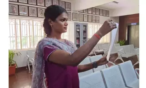 వారి వేధింపులు తాళలేక ట్రాన్స్ మహిళ కానిస్టేబుల్ రాజీనామా
