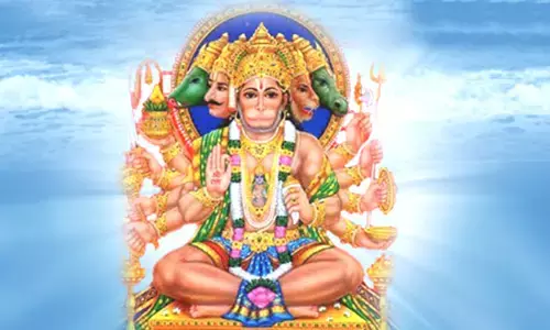 Devotional: ఈ ఫోటోలు మీ ఇంట్లో పెట్టుకుంటే ఏమౌతుందో తెలుసా?