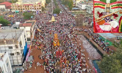 మహా సరస్వతి అలంకారంలో అమ్మవారు