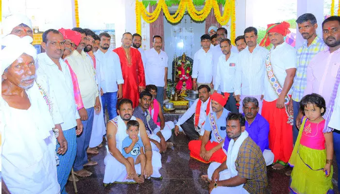 గిరిజన తండాల అభివృద్ధికి ఉప్పల ట్రస్ట్ భరోసా.. ఉప్పల వెంకటేశ్ గిరిజన తండాల అభివృద్ధికి ఉప్పల ట్రస్ట్ భరోసా.. ఉప్పల వెంకటేశ్