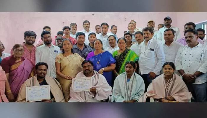 కార్పొరేట్ పాఠశాలలకు ధీటుగా ప్రభుత్వ పాఠశాలలు : ఎమ్మెల్యే కార్పొరేట్ పాఠశాలలకు ధీటుగా ప్రభుత్వ పాఠశాలలు : ఎమ్మెల్యే