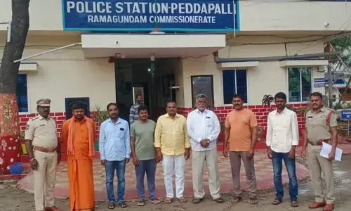 ఎక్కడికక్కడా అరెస్టులు