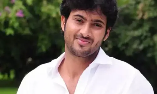 హీరో ఉదయ్ కిరణ్ డైరీని హ్యాండిల్ చేసిన మెగా ఫ్యామిలీ..  అసలు విలన్ ఆ పెద్ద మనిషే.. అతడుతో సహా బ్లాక్ బస్టర్ సినిమాలన్నీ చేజారి.. సూసైడ్