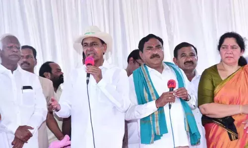 ఆందోళ‌న వ‌ద్దు.. రైతులను ఆదుకుంటాం: సీఎం కేసీఆర్