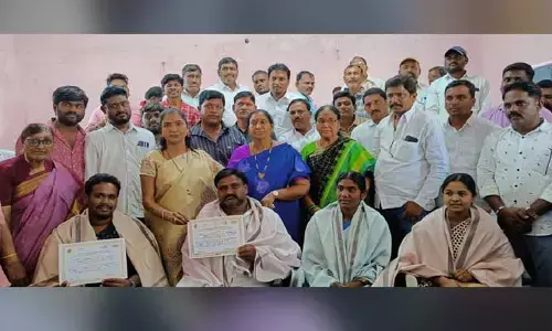 కార్పొరేట్ పాఠశాలలకు ధీటుగా ప్రభుత్వ పాఠశాలలు : ఎమ్మెల్యే