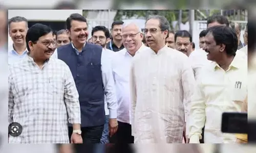 మహరాష్ట్ర విధాన సభ సమావేశాల్లో ఆసక్తికర పరిణామం..