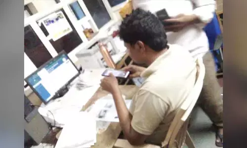 తహసీల్దార్ కార్యాలయంలో స్కానర్ లేక తిప్పలు..