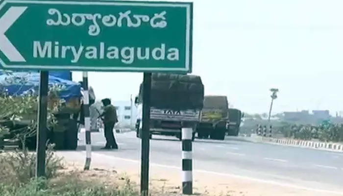 రసవత్తరంగా మిర్యాలగూడ పాలిటిక్స్.. ఎమ్మెల్యే సీటుపై నో క్లారిటీ! రసవత్తరంగా మిర్యాలగూడ పాలిటిక్స్.. ఎమ్మెల్యే సీటుపై నో క్లారిటీ!