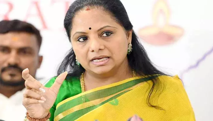 రాహుల్ అనర్హత వేటును ఖండించిన MLC కవిత రాహుల్ అనర్హత వేటును ఖండించిన MLC కవిత