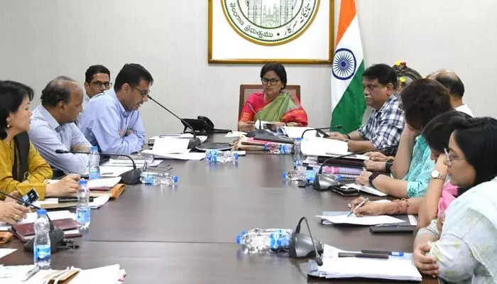 హరిత హారానికి స్థలాలను గుర్తించండి.. సీఎస్ శాంతి కుమారి హరిత హారానికి స్థలాలను గుర్తించండి.. సీఎస్ శాంతి కుమారి