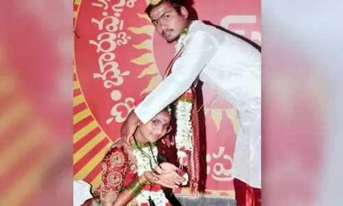 రక్షణ కల్పించాలని సీపీని ఆశ్రయించిన ప్రేమ జంట..