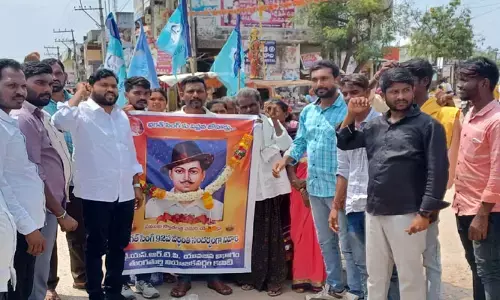 కల్వకుంట్ల పాలనతో అల్ల కల్లోలమైన రాష్ట్రం