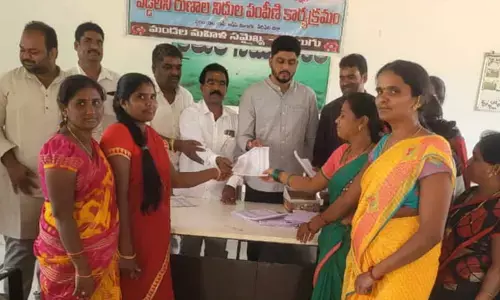 వడ్డీ లేని, పావలా వడ్డీ రుణాలను సద్వినియోగం చేసుకోవాలి