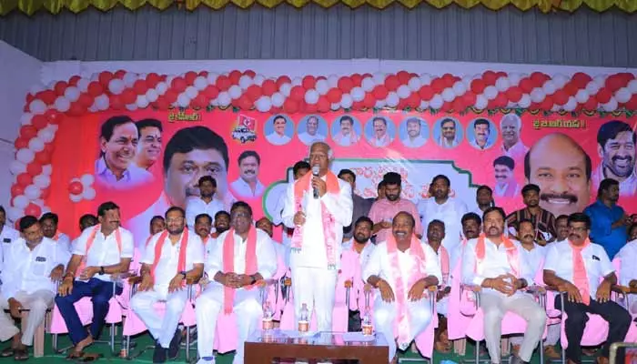 దేశానికి అన్నం పెట్టే స్థాయిలో తెలంగాణ ఉంది: కడియం, చిరుమర్తి