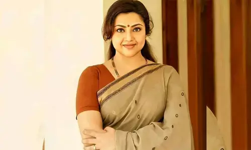 విడాకులు తీసుకున్న హీరోతో పెళ్లికి సిద్ధమైన నటి మీనా?