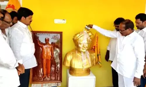 బీసీల ఆత్మగౌరవాన్ని చంద్రబాబు కాపాడారు: మాజీమంత్రి కొల్లు రవీంద్ర