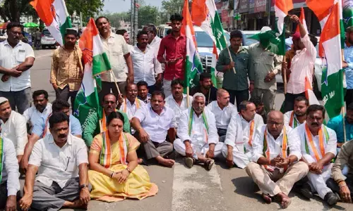 మోదీకో హటావో.. దేశ్ కో బచావో: ఎమ్మెల్సీ జీవన్ రెడ్డి