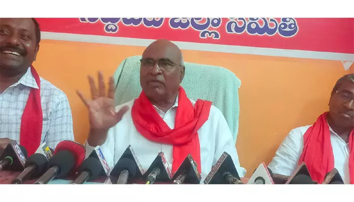రాహుల్ పై అనర్హత వేటు.. అప్రజాస్వామికం: సీపీఐ జాతీయ కార్యదర్శి చాడ వెంకట్ రెడ్డి రాహుల్ పై అనర్హత వేటు.. అప్రజాస్వామికం: సీపీఐ జాతీయ కార్యదర్శి చాడ వెంకట్ రెడ్డి