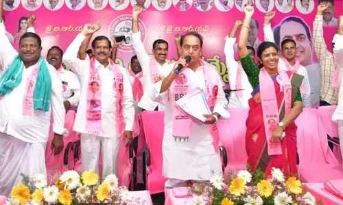 కేంద్రం చర్యలను తిప్పి కొట్టాలి.. మంత్రి ఇంద్రకరణ్ రెడ్డి