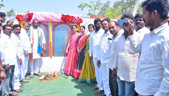 దేశానికే తెలంగాణ రోల్ మోడల్: మంత్రి మల్లారెడ్డి దేశానికే తెలంగాణ రోల్ మోడల్: మంత్రి మల్లారెడ్డి