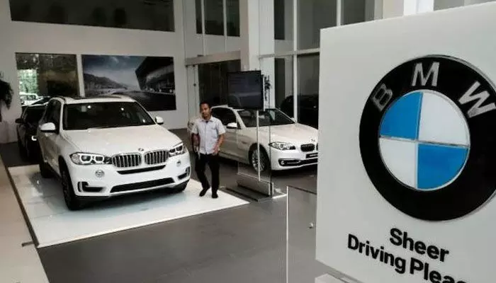 BMW గుడ్ న్యూస్.. ఈఏడాదిలో మార్కెట్లోకి 22 కొత్త మోడల్ కార్లు BMW గుడ్ న్యూస్.. ఈఏడాదిలో మార్కెట్లోకి 22 కొత్త మోడల్ కార్లు