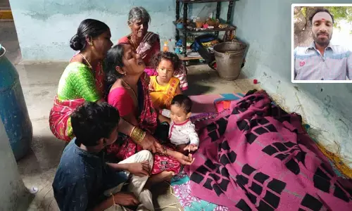 ఆర్థిక ఇబ్బందులతో వ్యక్తి ఆత్మహత్య