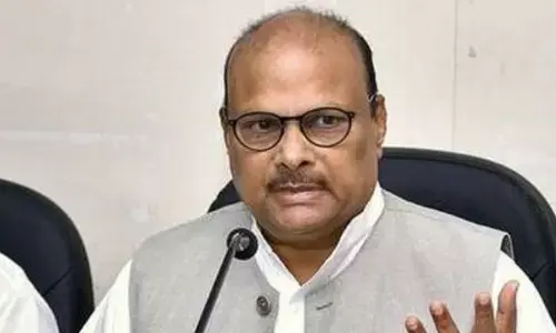 ఒక్కో తలపై రూ.5.50లక్షల అప్పు.. మాజీ మంత్రి యనమల రామకృష్ణుడు