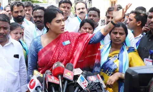 తెలంగాణలో పరిస్థితి చేదాటిపోయింది.. కేంద్ర హోంమంత్రికి షర్మిల విజ్ఞప్తి