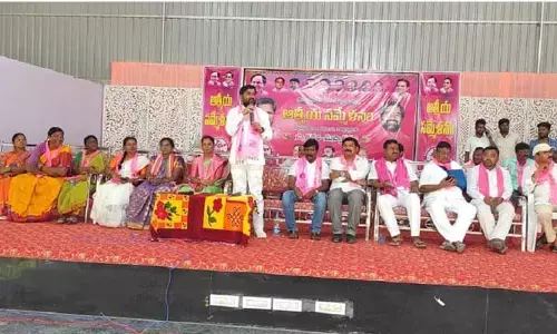 గులాబీ తమ్ముళ్ళను కంటికి రెప్పలా కాపాడుకుంటా..