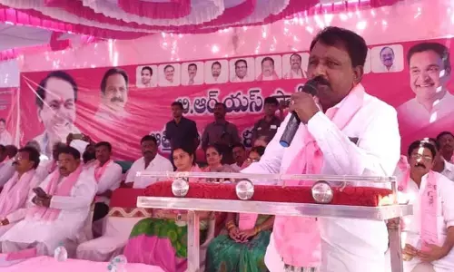 మానోపాడులో బీఆర్ఎస్ ఆత్మీయ సమ్మేళనం.. బయటపడ్డ అంతర్గత విబేధాలు..