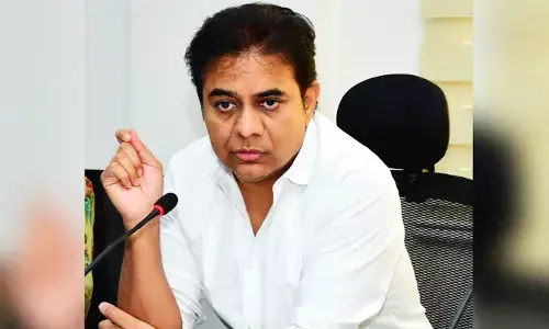 తెలంగాణ ప్రాజెక్టులపై కేంద్రం సవతితల్లి ప్రేమ: కేటీఆర్